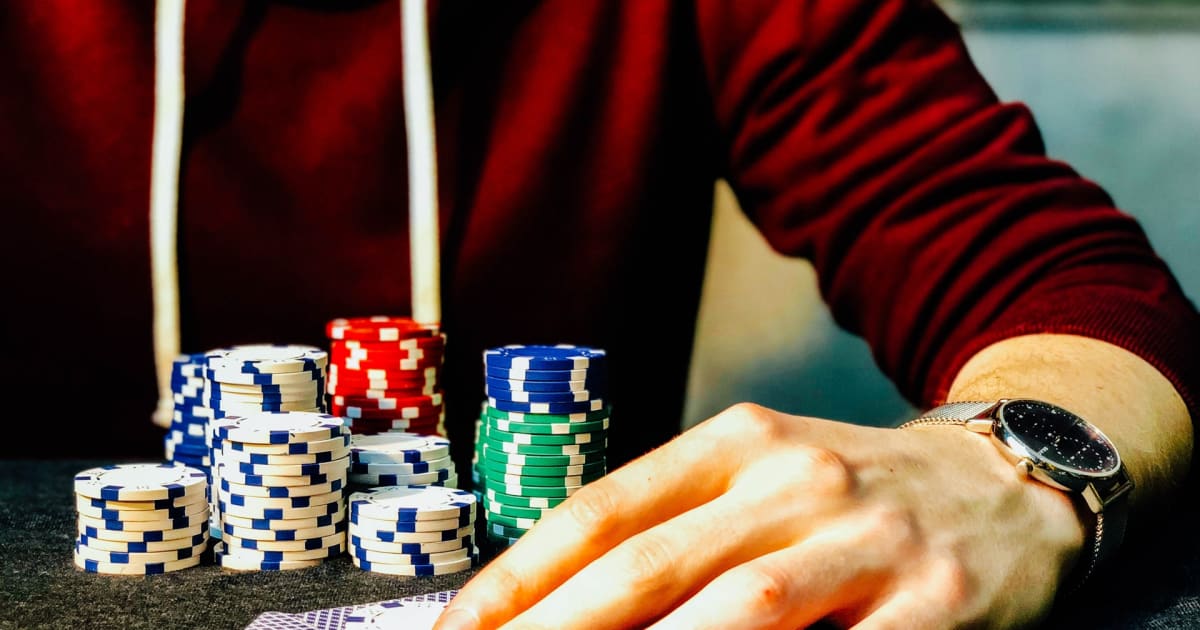 Guía de póquer en línea de 3 cartas